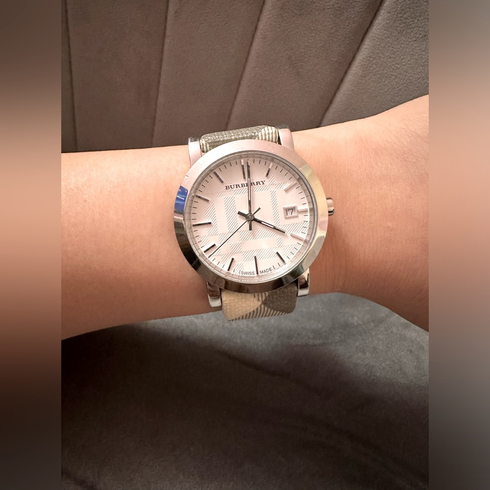Burberry Women’s Watch Beige/Gray Leather Strap Silver